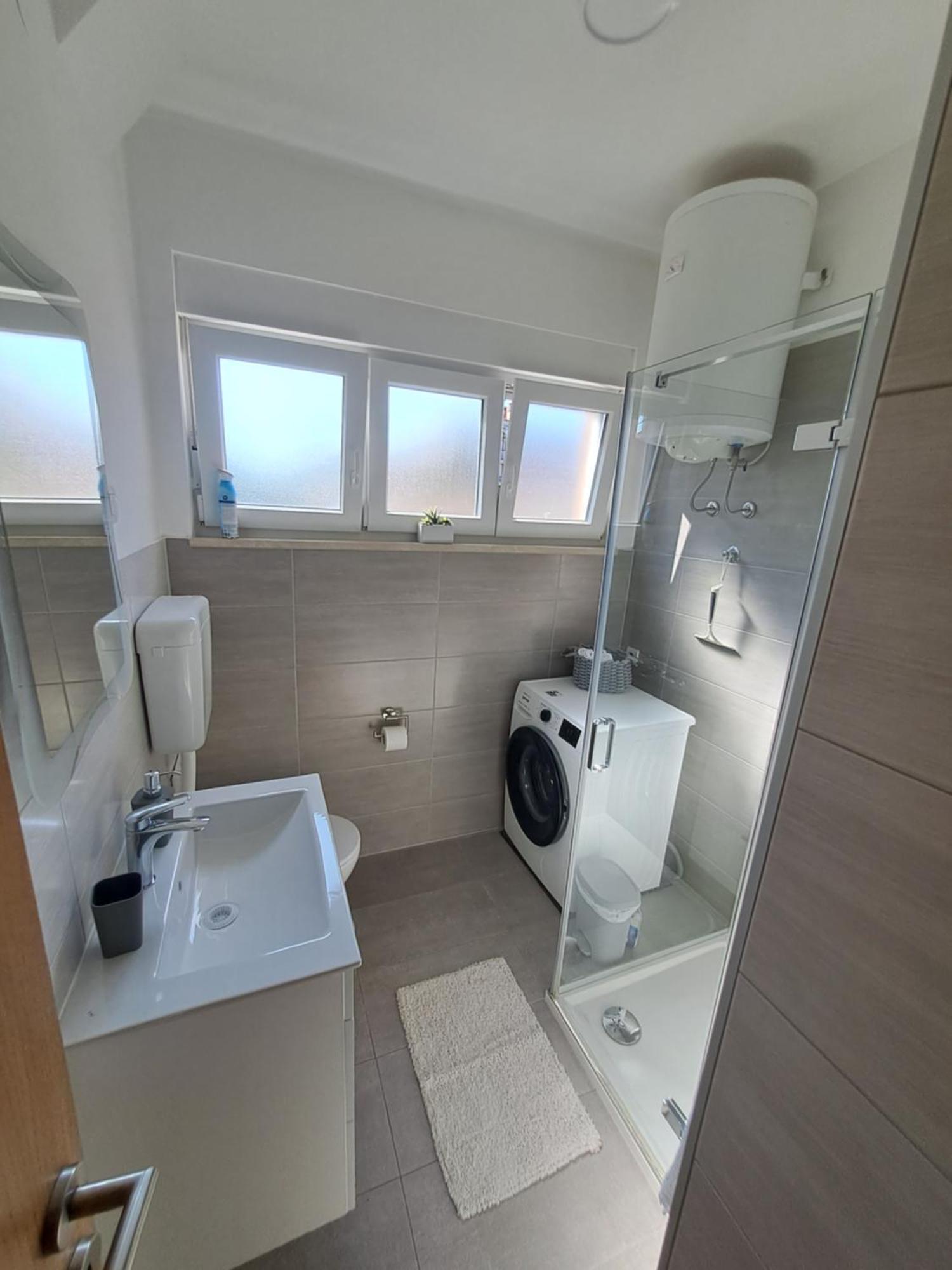 Yulia Apartman Пула Экстерьер фото